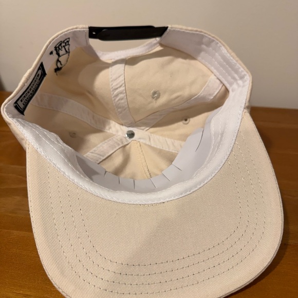 Paré Golf Cap - Picture 3 of 3